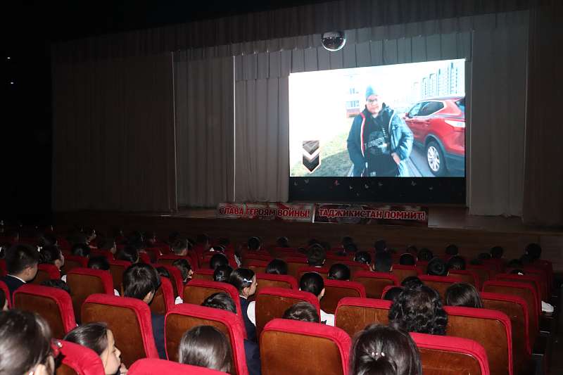 Просмотр фильма «Кибертерроризм: невидимая война»