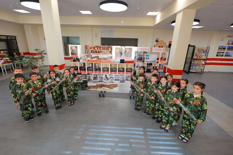 Стена Памяти в школе имени А.П. Чехова